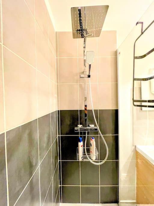 Studio Cosy - 2 Pers - Beziers - Centre - Terrasse - Clim ภายนอก รูปภาพ